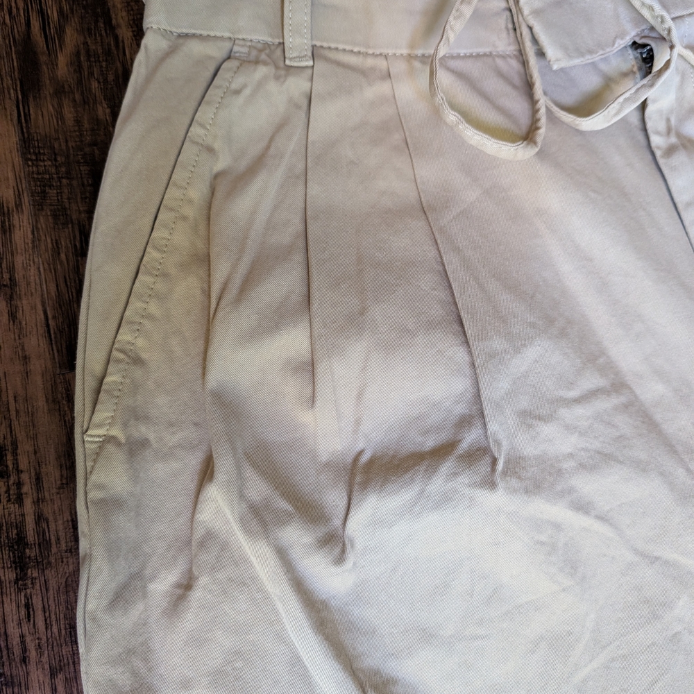 Gap Women's Khaki Cargo Pants - Picture 2 of 6